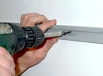 Монтажная планка ПВХ 3000 мм Монтажная планка ПВХ 3000 мм